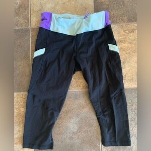 Women’s lululemon capris!